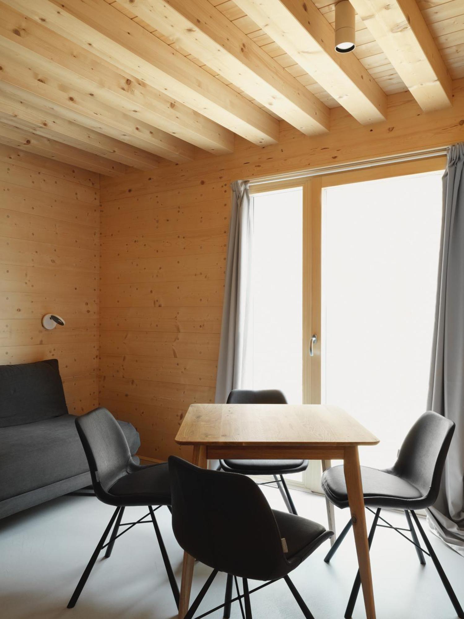 Mondholz - Urban Inn 24-7 Innsbruck Ngoại thất bức ảnh